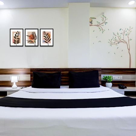 Super Townhouse Hoshangabad Road Near Aashima Mall Samarda Kaliasot Luaran gambar