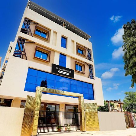 Super Townhouse Hoshangabad Road Near Aashima Mall Samarda Kaliasot Luaran gambar