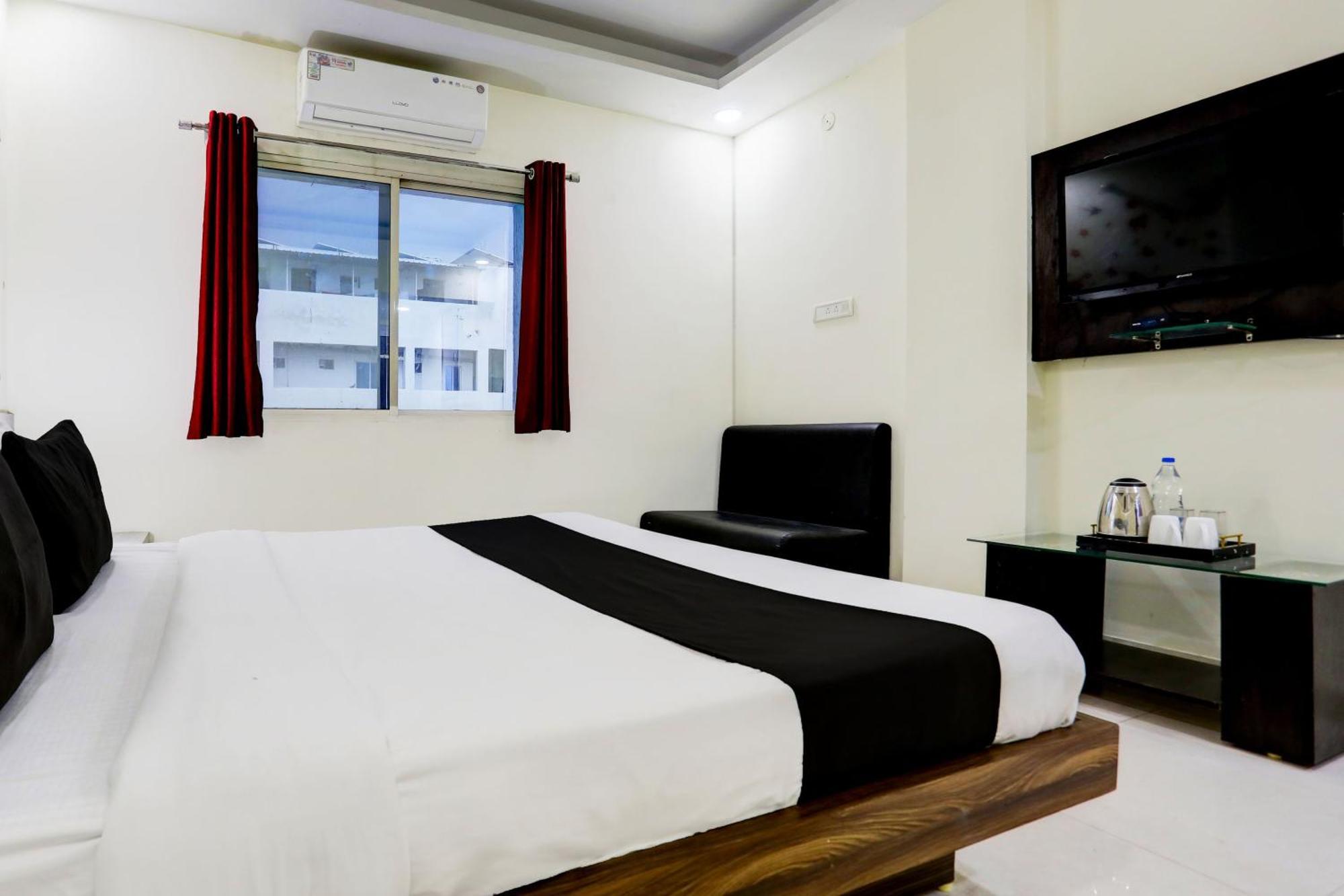 Super Townhouse Hoshangabad Road Near Aashima Mall Samarda Kaliasot Luaran gambar