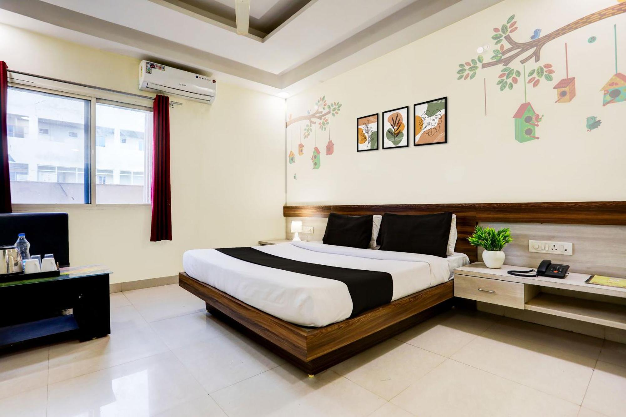 Super Townhouse Hoshangabad Road Near Aashima Mall Samarda Kaliasot Luaran gambar