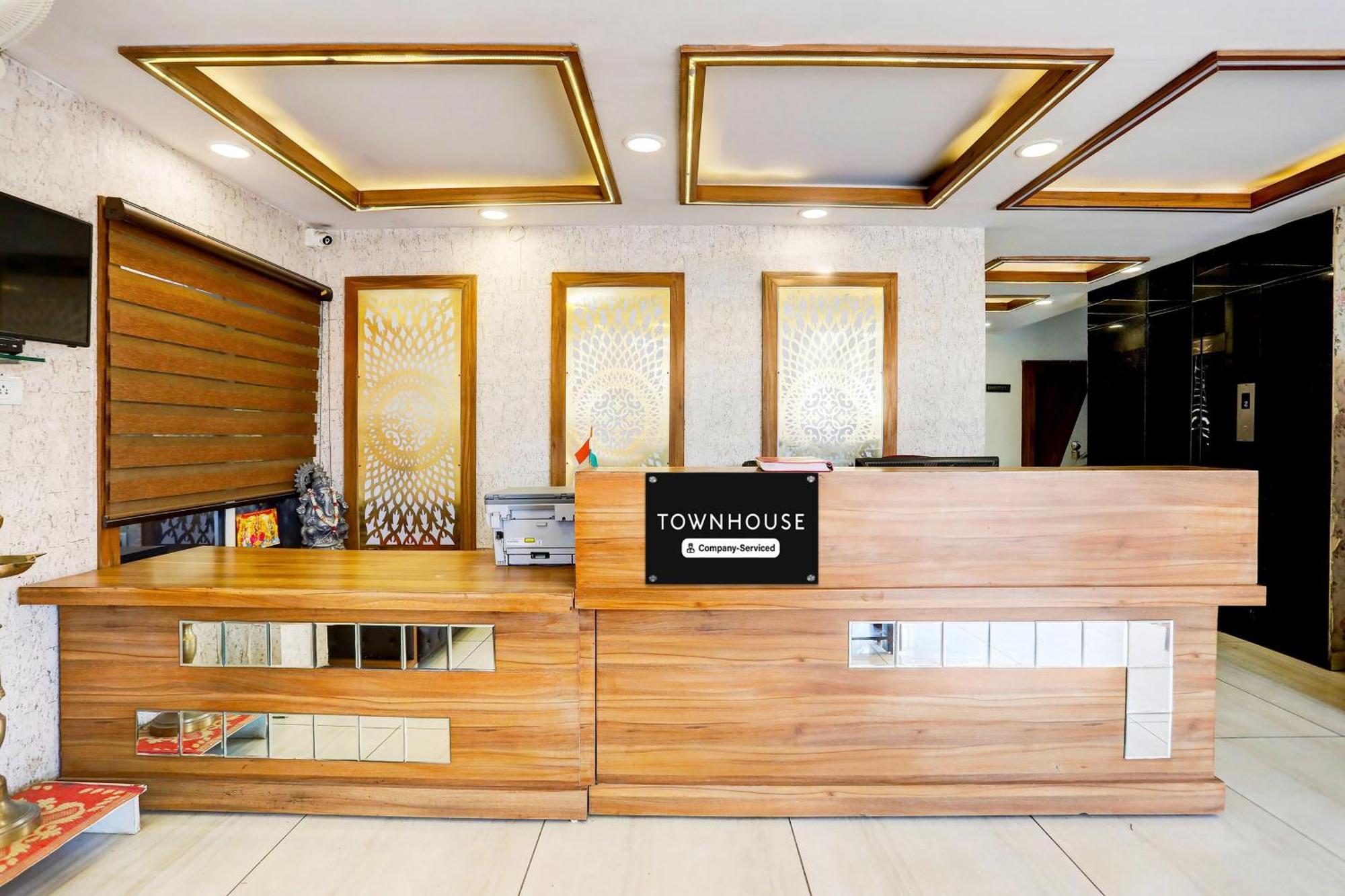 Super Townhouse Hoshangabad Road Near Aashima Mall Samarda Kaliasot Luaran gambar